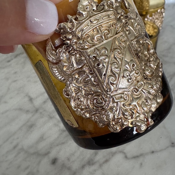 Vintage Amber Glass Bar Set | Decanter & 6 Glasses | Royal Crest Design - Picture 2 of 8